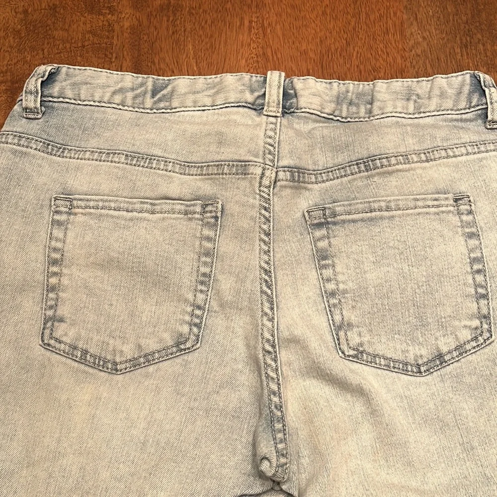 Light wash cropped jeans big girls Size 16